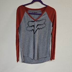 Fox Women's Long Sleeve Top in Gray and Red